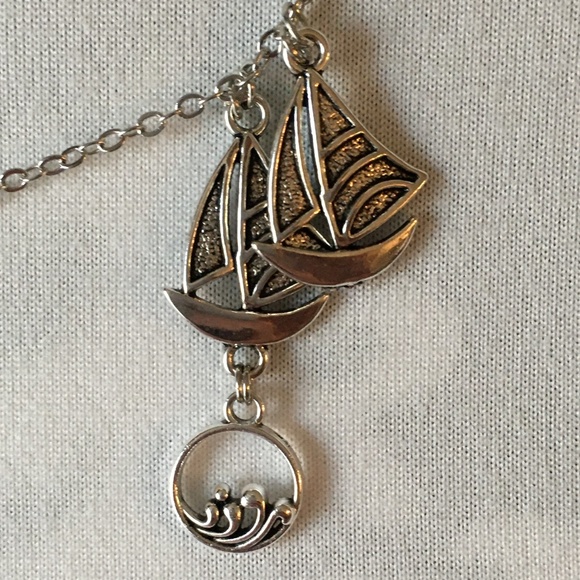 SOLD—The Great Gatsby F. Scott Fitzgerald Handmade Glowing Literature Necklace - Picture 5 of 16